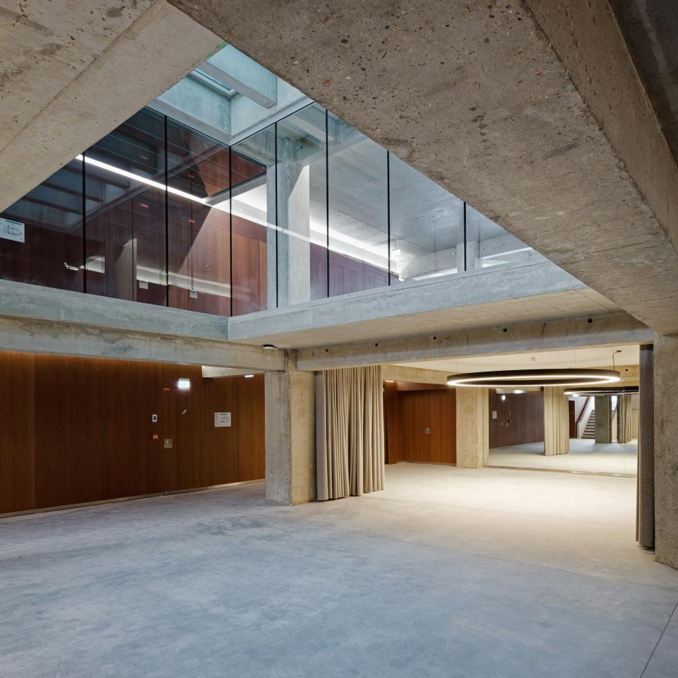 Bureau Paris 3710m² Location bureau Paris OLBUR2107091 3